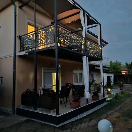 Mária Apartamento Zamárdi